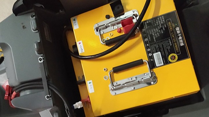 手推式洗地機/小駕洗地機專用全裕智慧鋰電